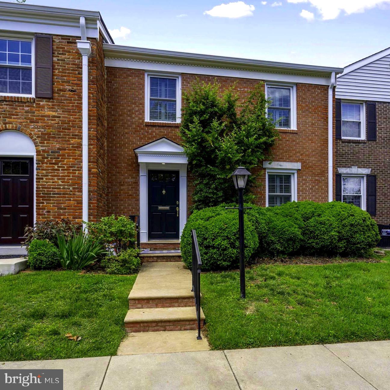 5828 WYOMISSING CT, ALEXANDRIA, Virginia 22303, 3 Bedrooms Bedrooms, ,2 BathroomsBathrooms,Residential,For sale,5828 WYOMISSING CT,VAFX2240494 MLS # VAFX2240494