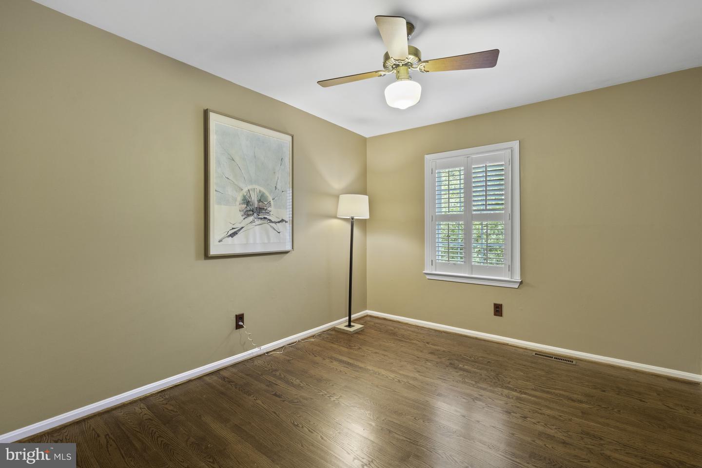 5828 WYOMISSING CT, ALEXANDRIA, Virginia 22303, 3 Bedrooms Bedrooms, ,2 BathroomsBathrooms,Residential,For sale,5828 WYOMISSING CT,VAFX2240494 MLS # VAFX2240494