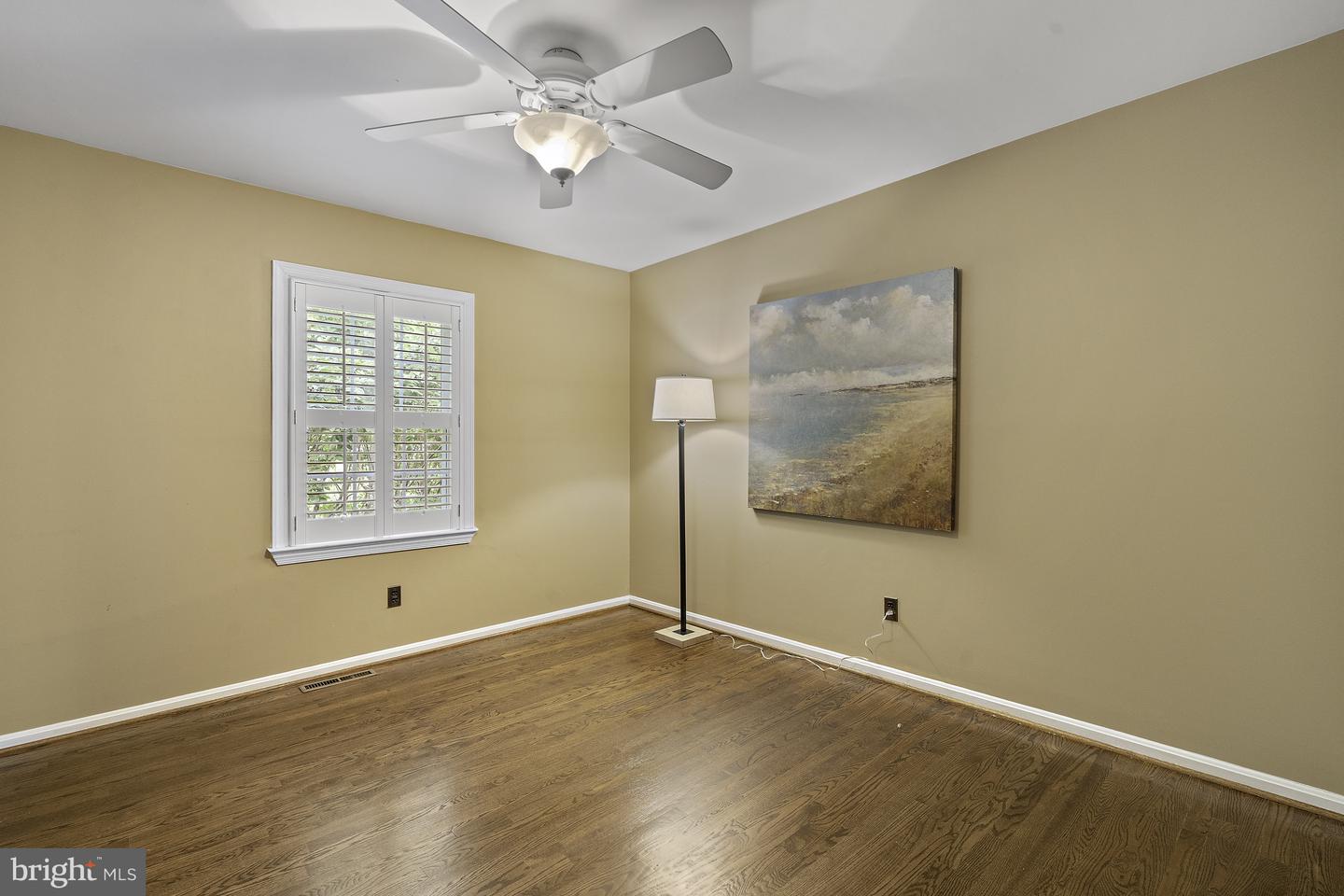 5828 WYOMISSING CT, ALEXANDRIA, Virginia 22303, 3 Bedrooms Bedrooms, ,2 BathroomsBathrooms,Residential,For sale,5828 WYOMISSING CT,VAFX2240494 MLS # VAFX2240494