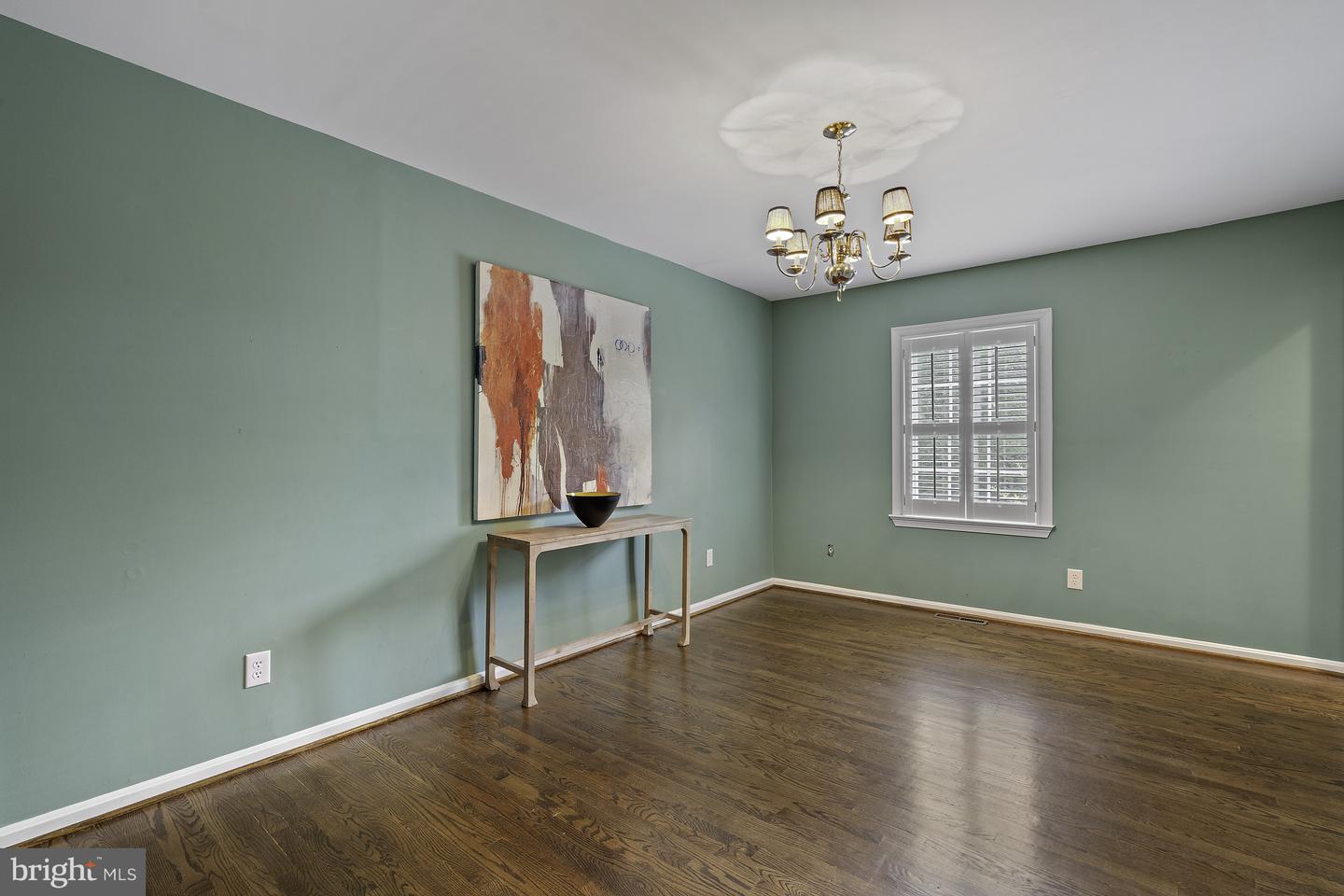 5828 WYOMISSING CT, ALEXANDRIA, Virginia 22303, 3 Bedrooms Bedrooms, ,2 BathroomsBathrooms,Residential,For sale,5828 WYOMISSING CT,VAFX2240494 MLS # VAFX2240494