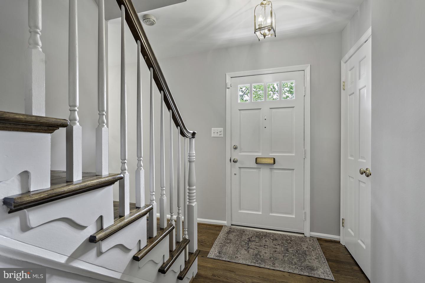 5828 WYOMISSING CT, ALEXANDRIA, Virginia 22303, 3 Bedrooms Bedrooms, ,2 BathroomsBathrooms,Residential,For sale,5828 WYOMISSING CT,VAFX2240494 MLS # VAFX2240494