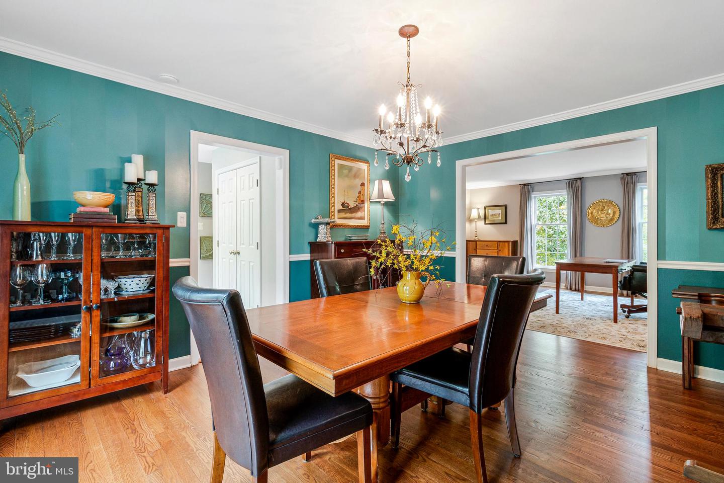 8412 RIVERSIDE RD, ALEXANDRIA, Virginia 22308, 5 Bedrooms Bedrooms, ,3 BathroomsBathrooms,Residential,For sale,8412 RIVERSIDE RD,VAFX2240536 MLS # VAFX2240536