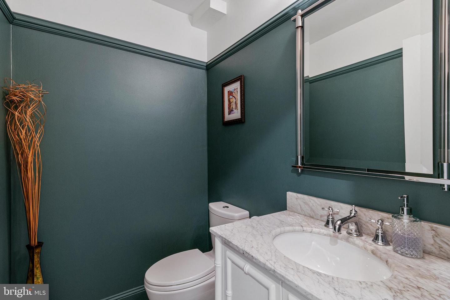 8412 RIVERSIDE RD, ALEXANDRIA, Virginia 22308, 5 Bedrooms Bedrooms, ,3 BathroomsBathrooms,Residential,For sale,8412 RIVERSIDE RD,VAFX2240536 MLS # VAFX2240536