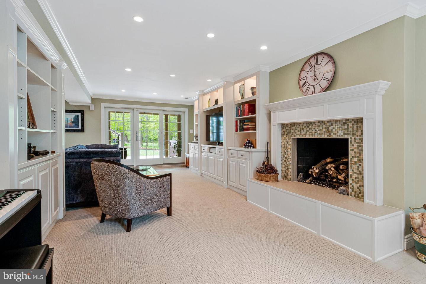 8412 RIVERSIDE RD, ALEXANDRIA, Virginia 22308, 5 Bedrooms Bedrooms, ,3 BathroomsBathrooms,Residential,For sale,8412 RIVERSIDE RD,VAFX2240536 MLS # VAFX2240536
