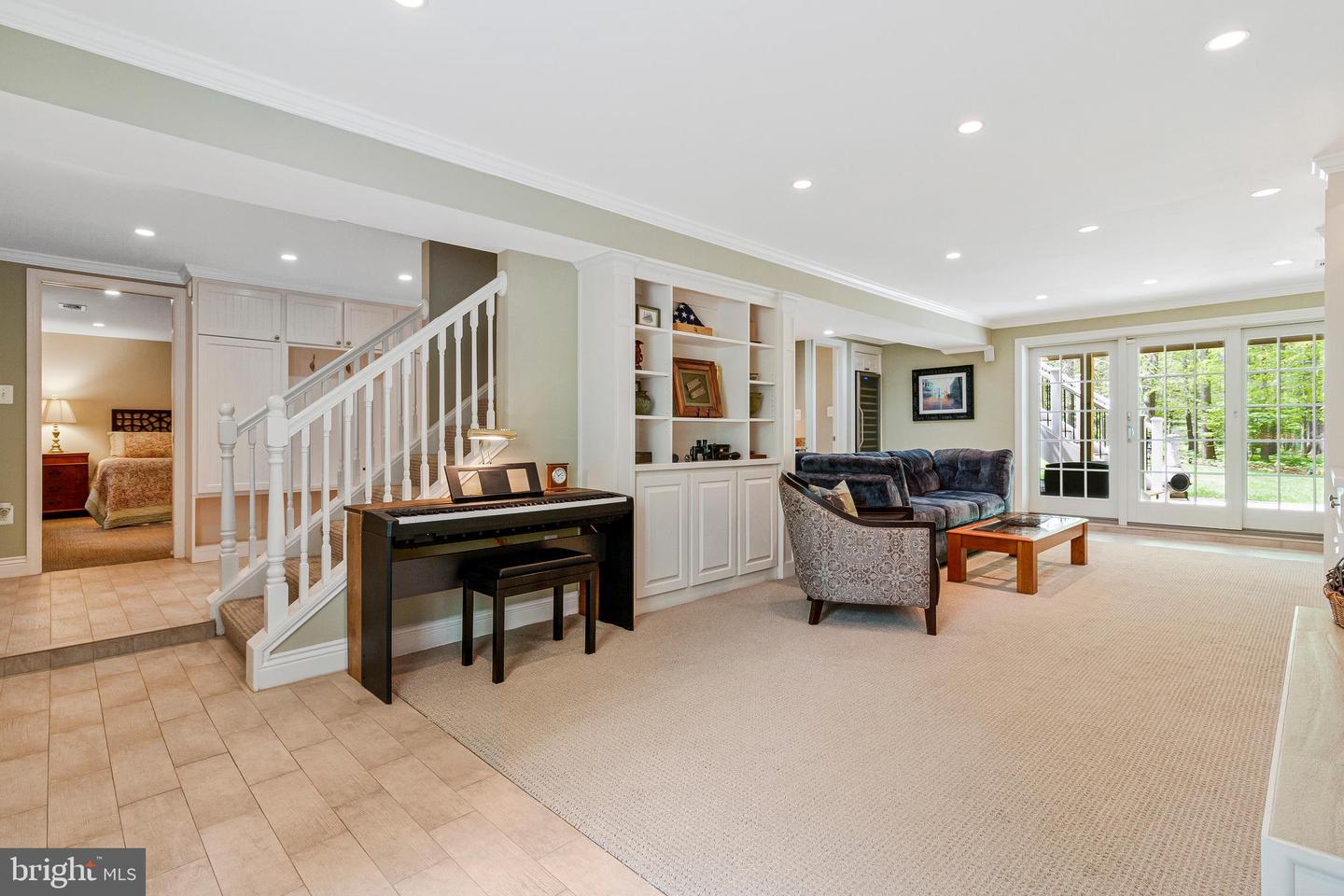8412 RIVERSIDE RD, ALEXANDRIA, Virginia 22308, 5 Bedrooms Bedrooms, ,3 BathroomsBathrooms,Residential,For sale,8412 RIVERSIDE RD,VAFX2240536 MLS # VAFX2240536