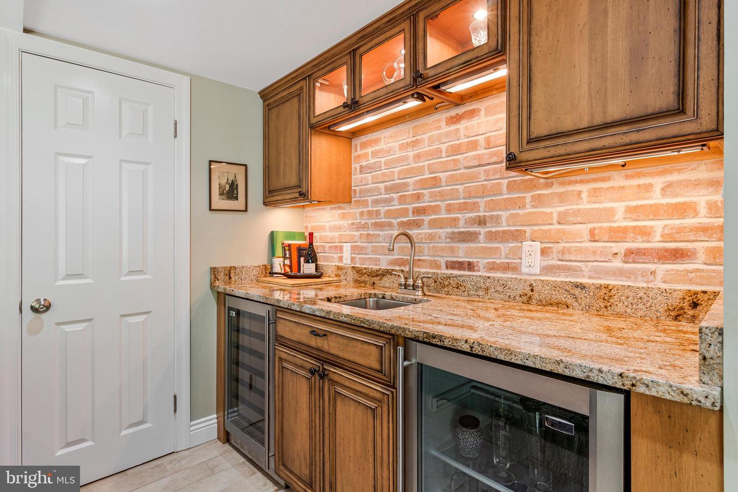 8412 RIVERSIDE RD, ALEXANDRIA, Virginia 22308, 5 Bedrooms Bedrooms, ,3 BathroomsBathrooms,Residential,For sale,8412 RIVERSIDE RD,VAFX2240536 MLS # VAFX2240536