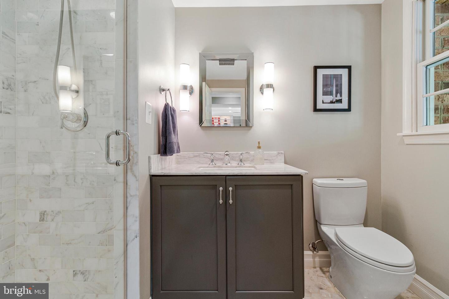 8412 RIVERSIDE RD, ALEXANDRIA, Virginia 22308, 5 Bedrooms Bedrooms, ,3 BathroomsBathrooms,Residential,For sale,8412 RIVERSIDE RD,VAFX2240536 MLS # VAFX2240536