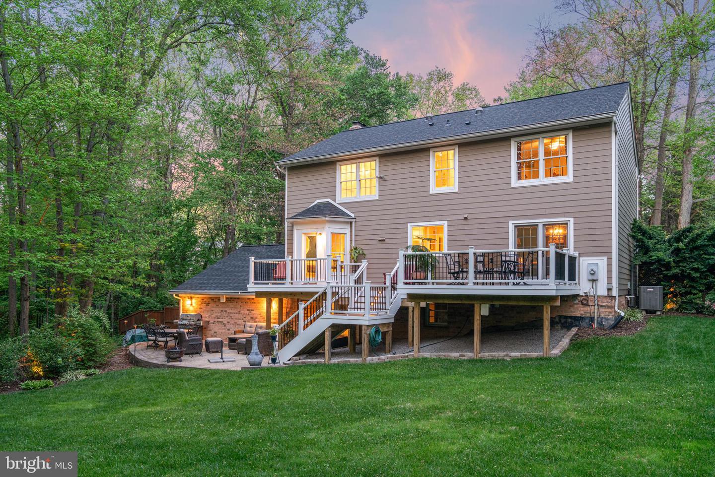 8412 RIVERSIDE RD, ALEXANDRIA, Virginia 22308, 5 Bedrooms Bedrooms, ,3 BathroomsBathrooms,Residential,For sale,8412 RIVERSIDE RD,VAFX2240536 MLS # VAFX2240536