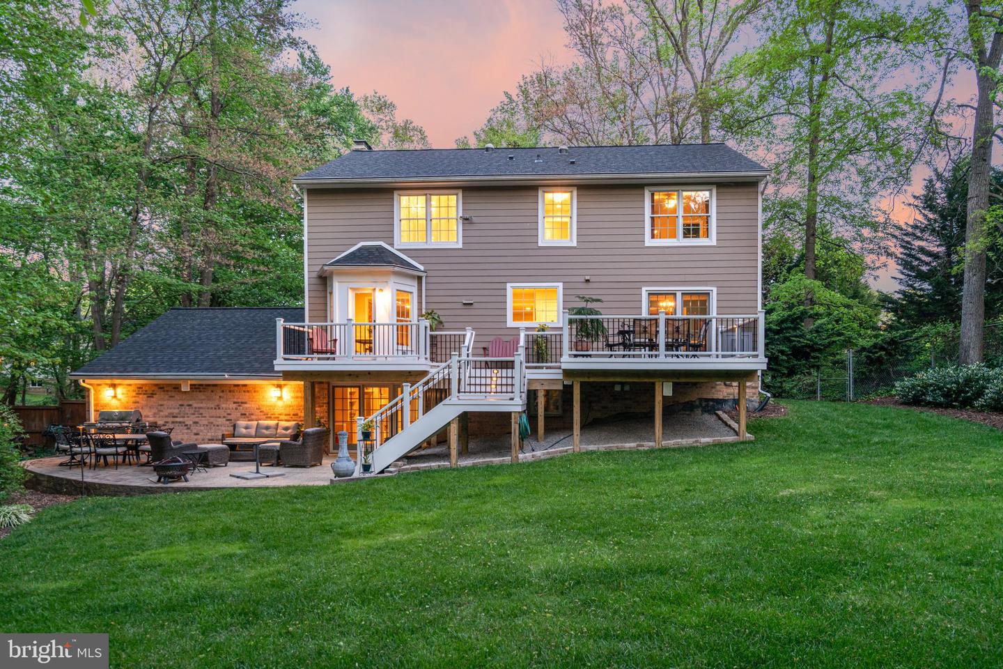 8412 RIVERSIDE RD, ALEXANDRIA, Virginia 22308, 5 Bedrooms Bedrooms, ,3 BathroomsBathrooms,Residential,For sale,8412 RIVERSIDE RD,VAFX2240536 MLS # VAFX2240536