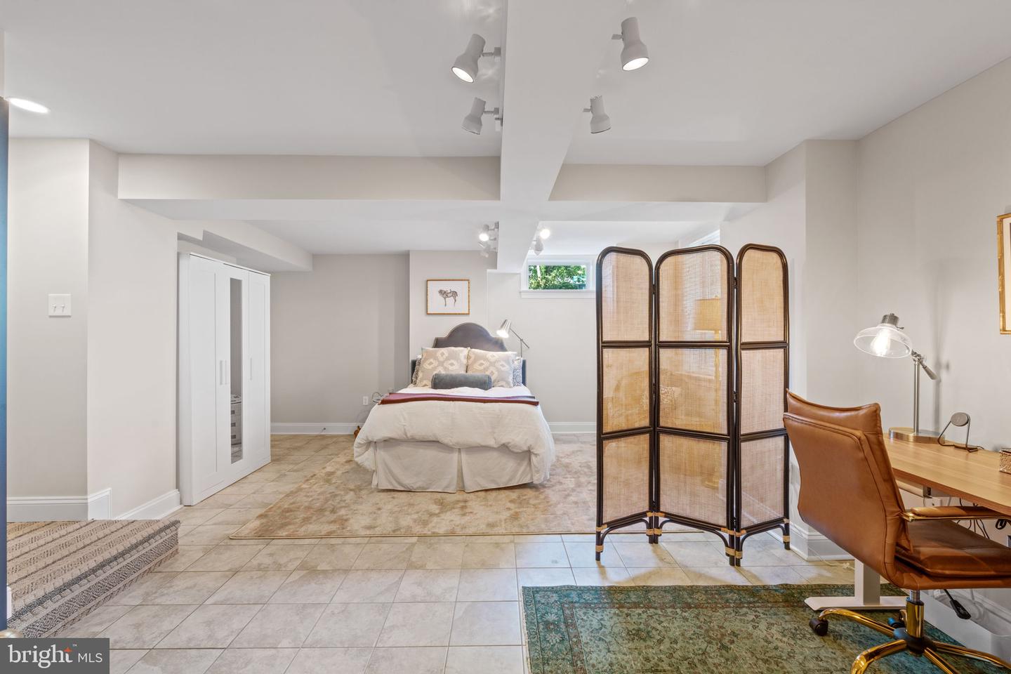 1400 MOUNT VERNON AVE #A, ALEXANDRIA, Virginia 22301, 3 Bedrooms Bedrooms, ,3 BathroomsBathrooms,Residential,For sale,1400 MOUNT VERNON AVE #A,VAAX2045292 MLS # VAAX2045292