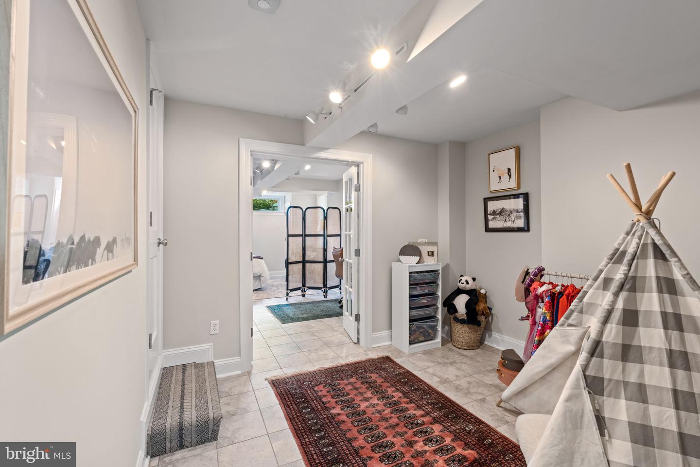 1400 MOUNT VERNON AVE #A, ALEXANDRIA, Virginia 22301, 3 Bedrooms Bedrooms, ,3 BathroomsBathrooms,Residential,For sale,1400 MOUNT VERNON AVE #A,VAAX2045292 MLS # VAAX2045292