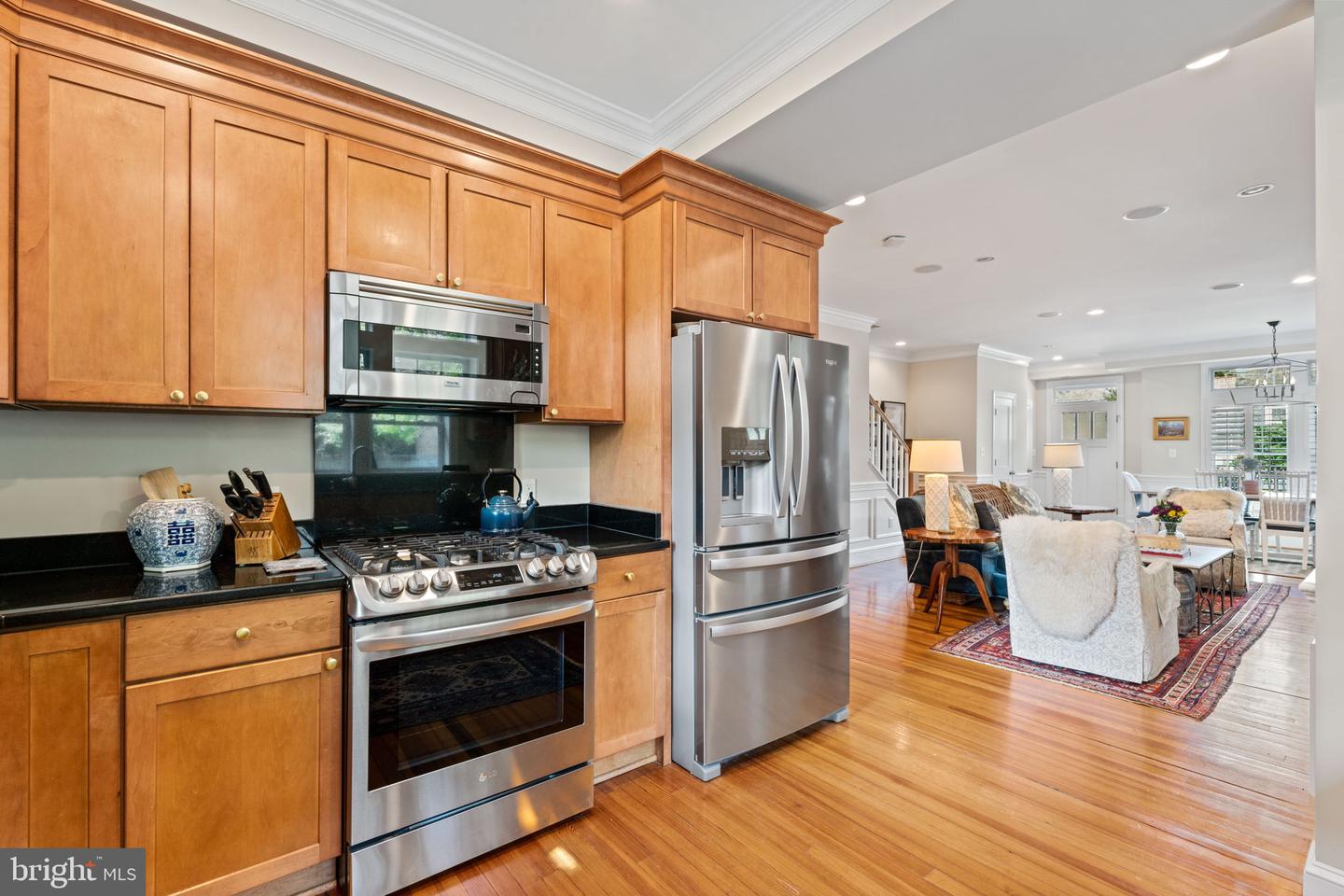1400 MOUNT VERNON AVE #A, ALEXANDRIA, Virginia 22301, 3 Bedrooms Bedrooms, ,3 BathroomsBathrooms,Residential,For sale,1400 MOUNT VERNON AVE #A,VAAX2045292 MLS # VAAX2045292