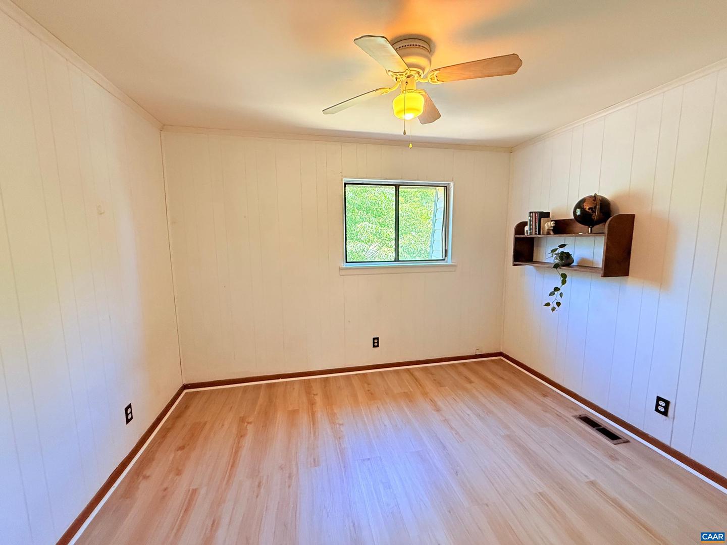 2100 JEFFERSON PARK AVE #4, CHARLOTTESVILLE, Virginia 22903, 3 Bedrooms Bedrooms, ,2 BathroomsBathrooms,Residential,For sale,2100 JEFFERSON PARK AVE #4,664463 MLS # 664463