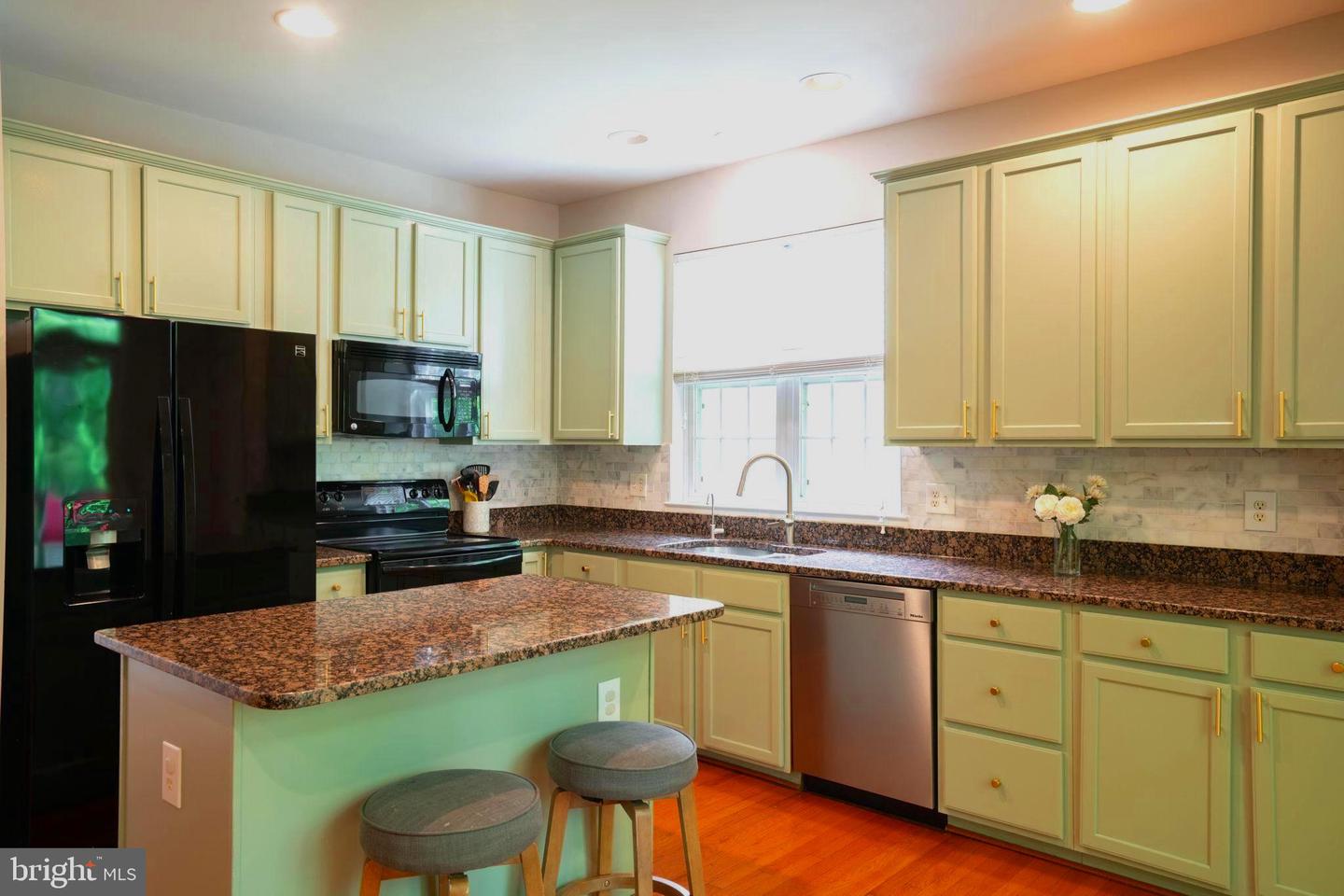 1235 WILD HAWTHORN WAY, RESTON, Virginia 20194, 3 Bedrooms Bedrooms, ,3 BathroomsBathrooms,Residential,For sale,1235 WILD HAWTHORN WAY,VAFX2240634 MLS # VAFX2240634