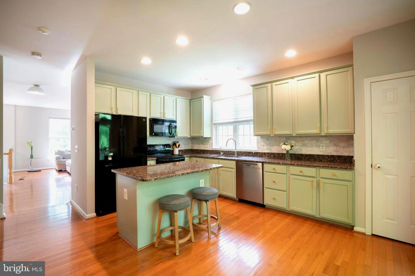 1235 WILD HAWTHORN WAY, RESTON, Virginia 20194, 3 Bedrooms Bedrooms, ,3 BathroomsBathrooms,Residential,For sale,1235 WILD HAWTHORN WAY,VAFX2240634 MLS # VAFX2240634