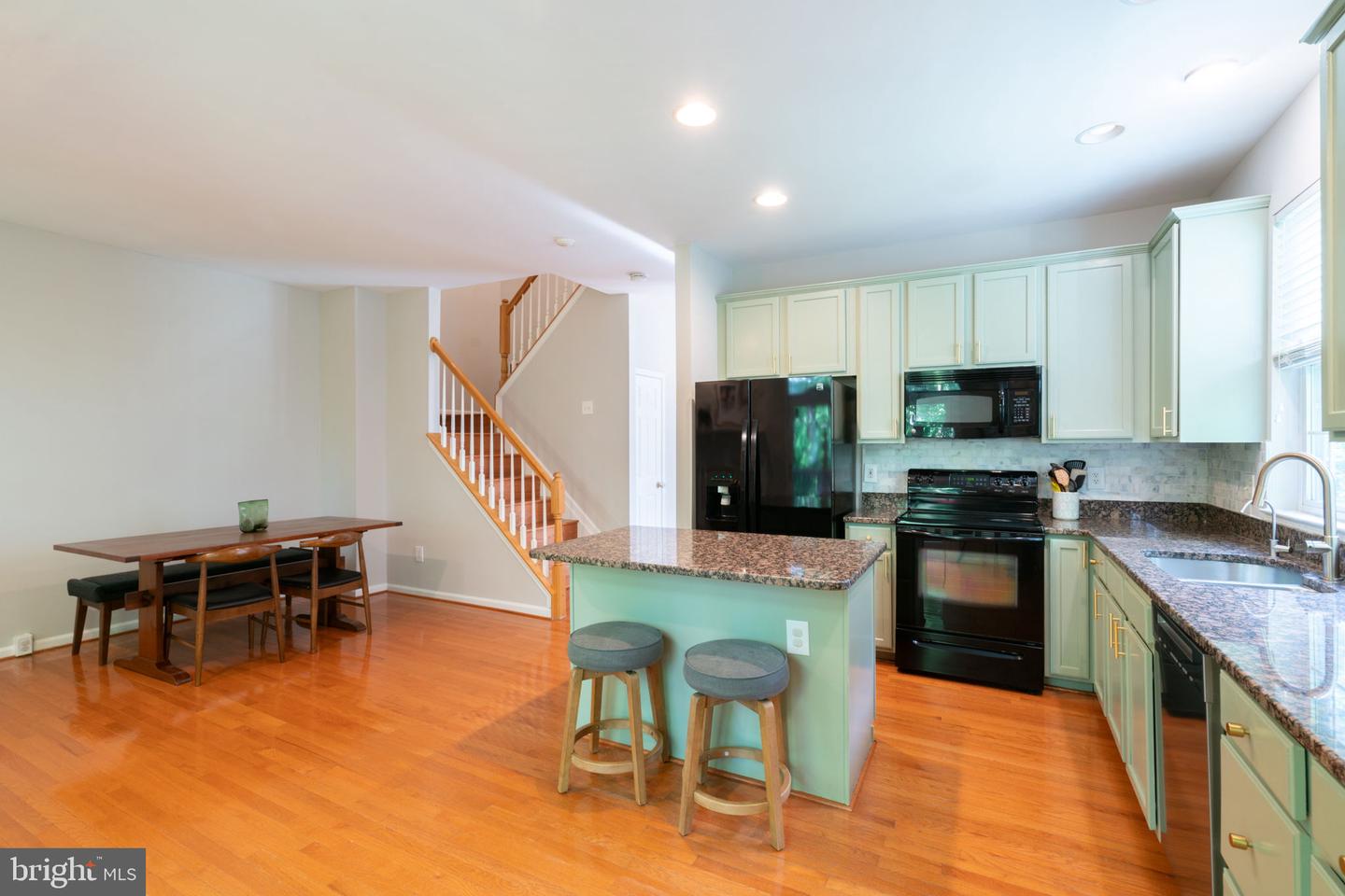 1235 WILD HAWTHORN WAY, RESTON, Virginia 20194, 3 Bedrooms Bedrooms, ,3 BathroomsBathrooms,Residential,For sale,1235 WILD HAWTHORN WAY,VAFX2240634 MLS # VAFX2240634