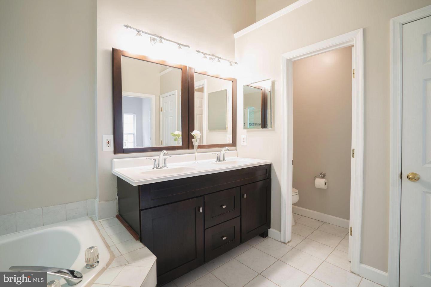 1235 WILD HAWTHORN WAY, RESTON, Virginia 20194, 3 Bedrooms Bedrooms, ,3 BathroomsBathrooms,Residential,For sale,1235 WILD HAWTHORN WAY,VAFX2240634 MLS # VAFX2240634
