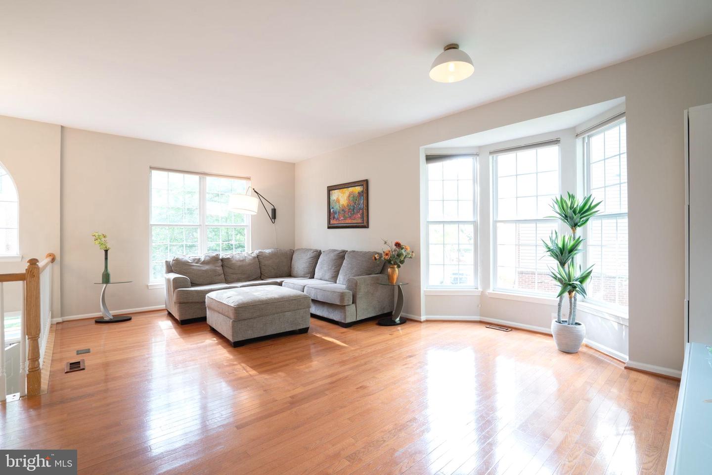 1235 WILD HAWTHORN WAY, RESTON, Virginia 20194, 3 Bedrooms Bedrooms, ,3 BathroomsBathrooms,Residential,For sale,1235 WILD HAWTHORN WAY,VAFX2240634 MLS # VAFX2240634