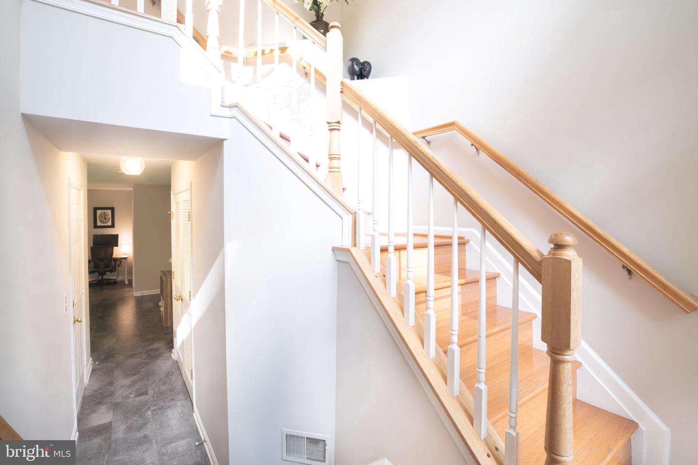 1235 WILD HAWTHORN WAY, RESTON, Virginia 20194, 3 Bedrooms Bedrooms, ,3 BathroomsBathrooms,Residential,For sale,1235 WILD HAWTHORN WAY,VAFX2240634 MLS # VAFX2240634