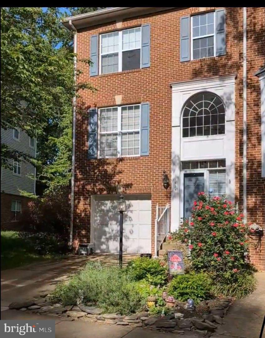 1235 WILD HAWTHORN WAY, RESTON, Virginia 20194, 3 Bedrooms Bedrooms, ,3 BathroomsBathrooms,Residential,For sale,1235 WILD HAWTHORN WAY,VAFX2240634 MLS # VAFX2240634