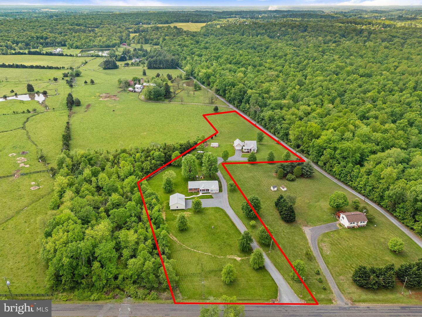 6179 & 6181 BEACH RD, MIDLAND, Virginia 22728, 6 Bedrooms Bedrooms, ,4 BathroomsBathrooms,Residential,For sale,6179 & 6181 BEACH RD,VAFQ2016602 MLS # VAFQ2016602