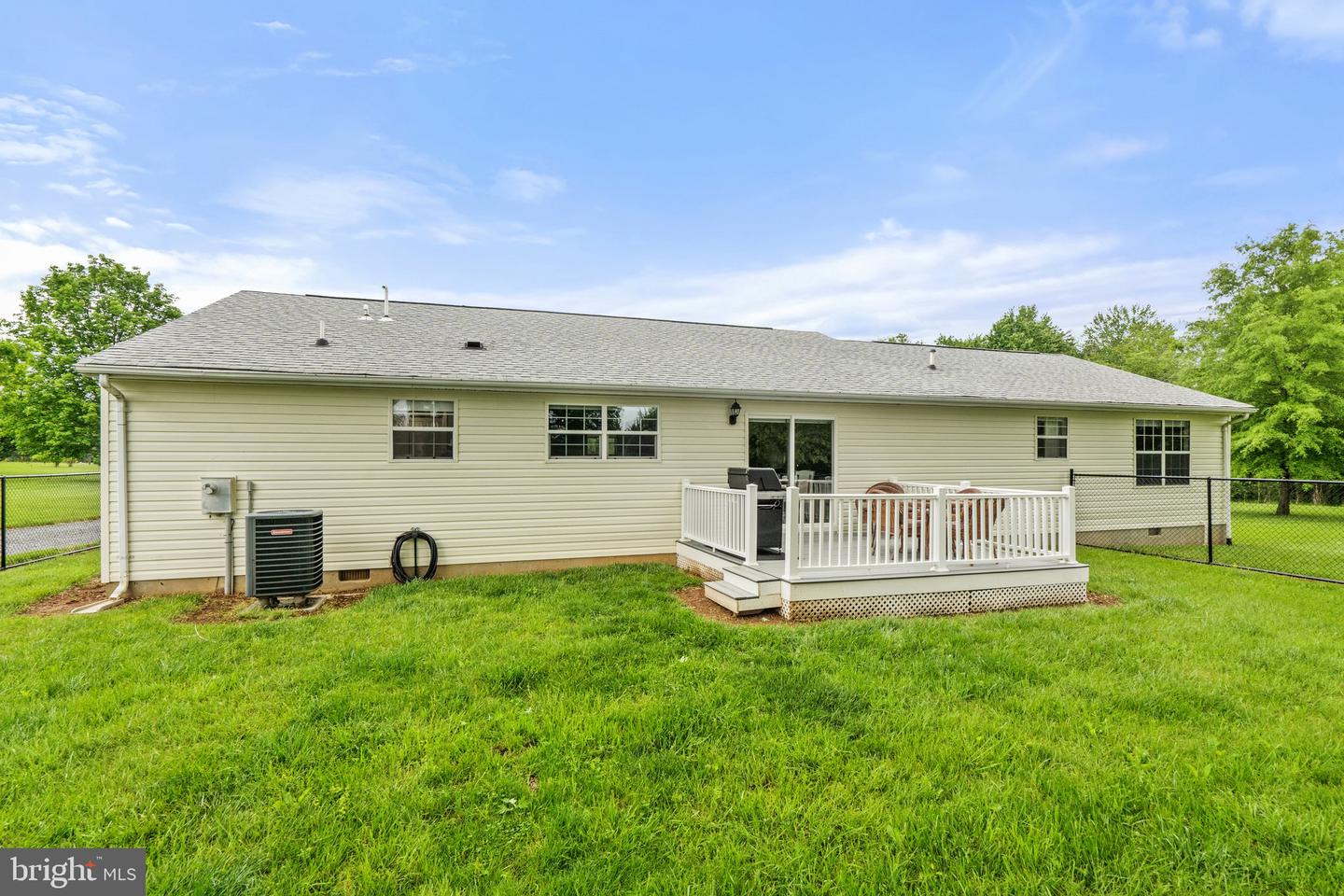 6179 & 6181 BEACH RD, MIDLAND, Virginia 22728, 6 Bedrooms Bedrooms, ,4 BathroomsBathrooms,Residential,For sale,6179 & 6181 BEACH RD,VAFQ2016602 MLS # VAFQ2016602