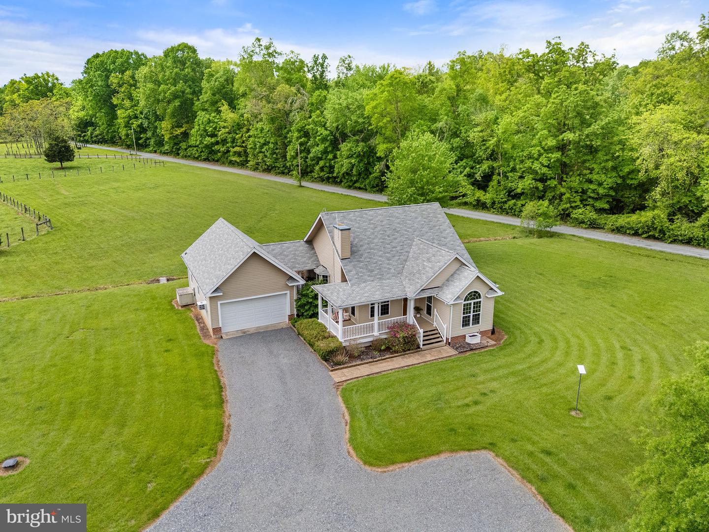 6179 & 6181 BEACH RD, MIDLAND, Virginia 22728, 6 Bedrooms Bedrooms, ,4 BathroomsBathrooms,Residential,For sale,6179 & 6181 BEACH RD,VAFQ2016602 MLS # VAFQ2016602
