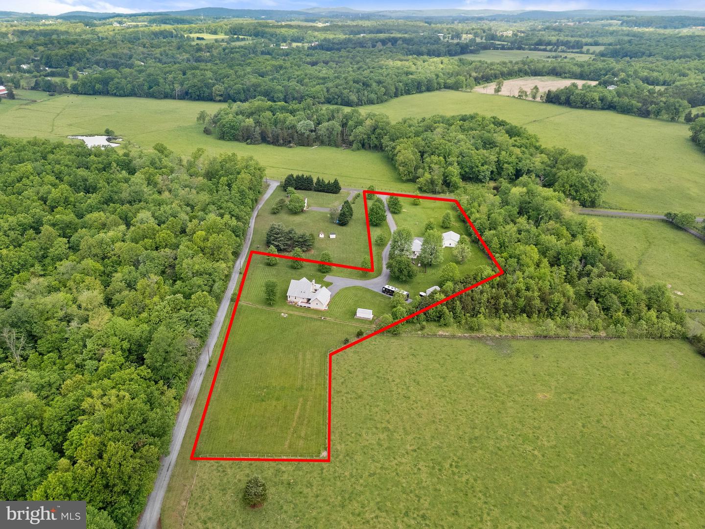 6179 & 6181 BEACH RD, MIDLAND, Virginia 22728, 6 Bedrooms Bedrooms, ,4 BathroomsBathrooms,Residential,For sale,6179 & 6181 BEACH RD,VAFQ2016602 MLS # VAFQ2016602
