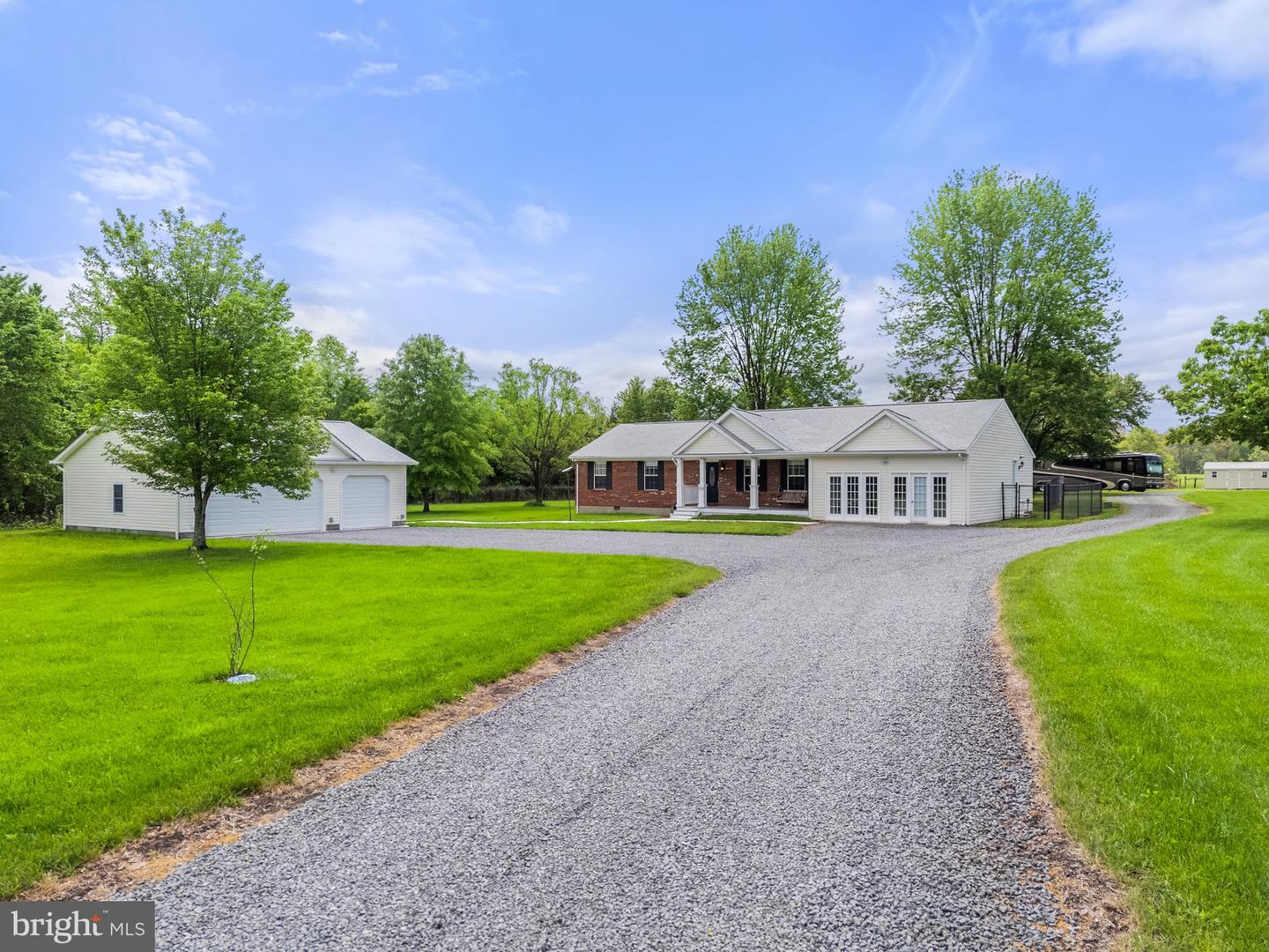 6179 & 6181 BEACH RD, MIDLAND, Virginia 22728, 6 Bedrooms Bedrooms, ,4 BathroomsBathrooms,Residential,For sale,6179 & 6181 BEACH RD,VAFQ2016602 MLS # VAFQ2016602