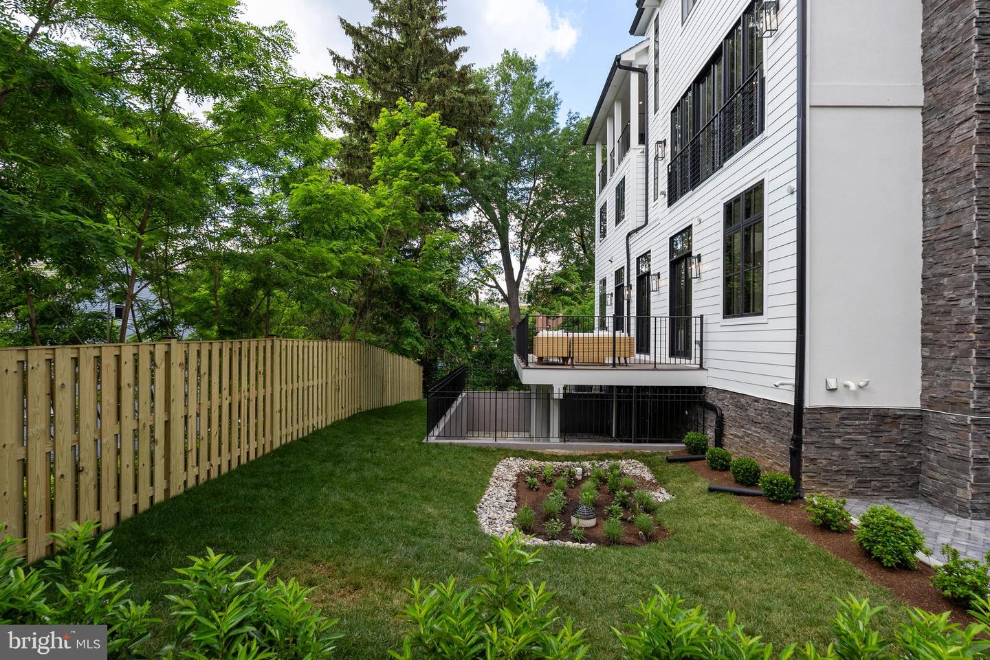 5024 DANA PL NW, WASHINGTON, District Of Columbia 20016, 7 Bedrooms Bedrooms, ,7 BathroomsBathrooms,Residential,For sale,5024 DANA PL NW,DCDC2200536 MLS # DCDC2200536
