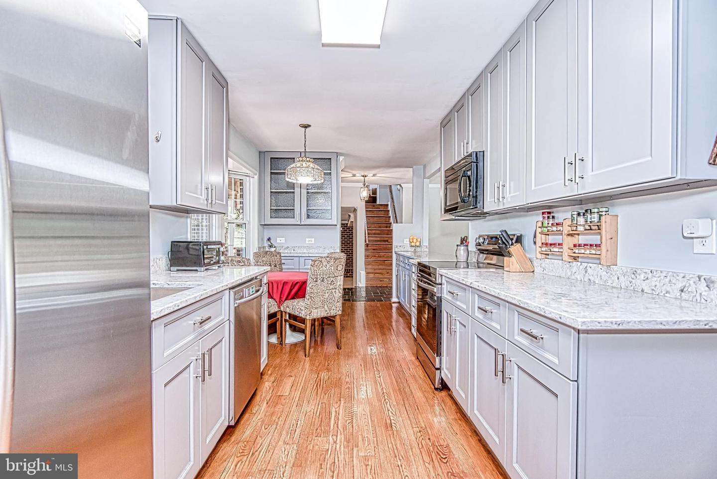 7128 DEVONSHIRE RD, ALEXANDRIA, Virginia 22307, 5 Bedrooms Bedrooms, ,3 BathroomsBathrooms,Residential,For sale,7128 DEVONSHIRE RD,VAFX2240726 MLS # VAFX2240726