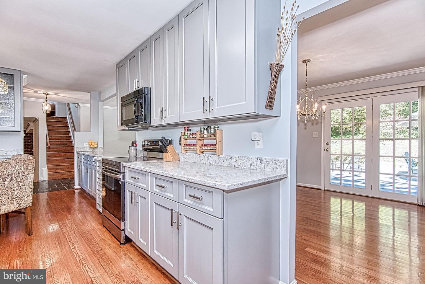 7128 DEVONSHIRE RD, ALEXANDRIA, Virginia 22307, 5 Bedrooms Bedrooms, ,3 BathroomsBathrooms,Residential,For sale,7128 DEVONSHIRE RD,VAFX2240726 MLS # VAFX2240726