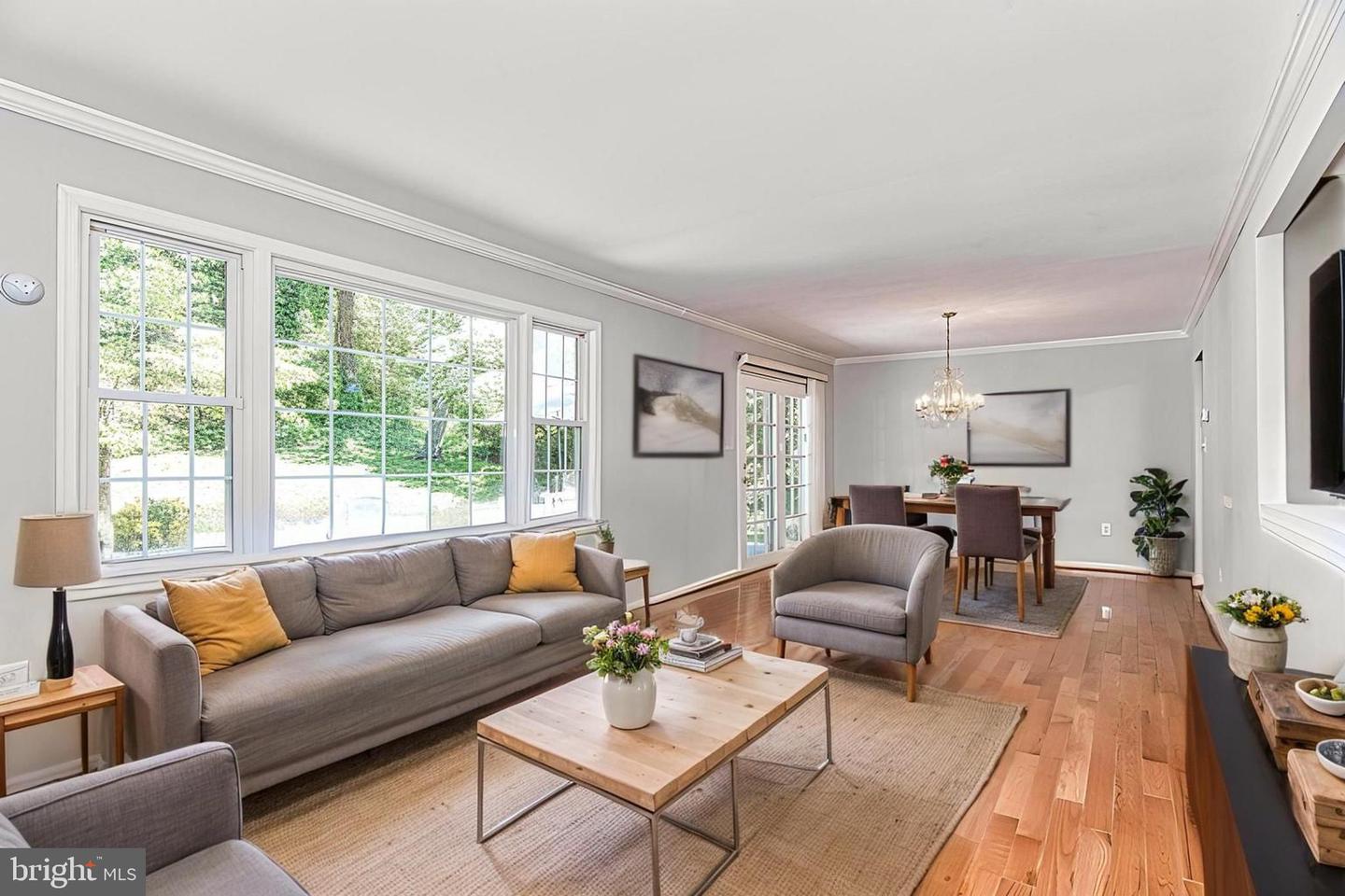 7128 DEVONSHIRE RD, ALEXANDRIA, Virginia 22307, 5 Bedrooms Bedrooms, ,3 BathroomsBathrooms,Residential,For sale,7128 DEVONSHIRE RD,VAFX2240726 MLS # VAFX2240726