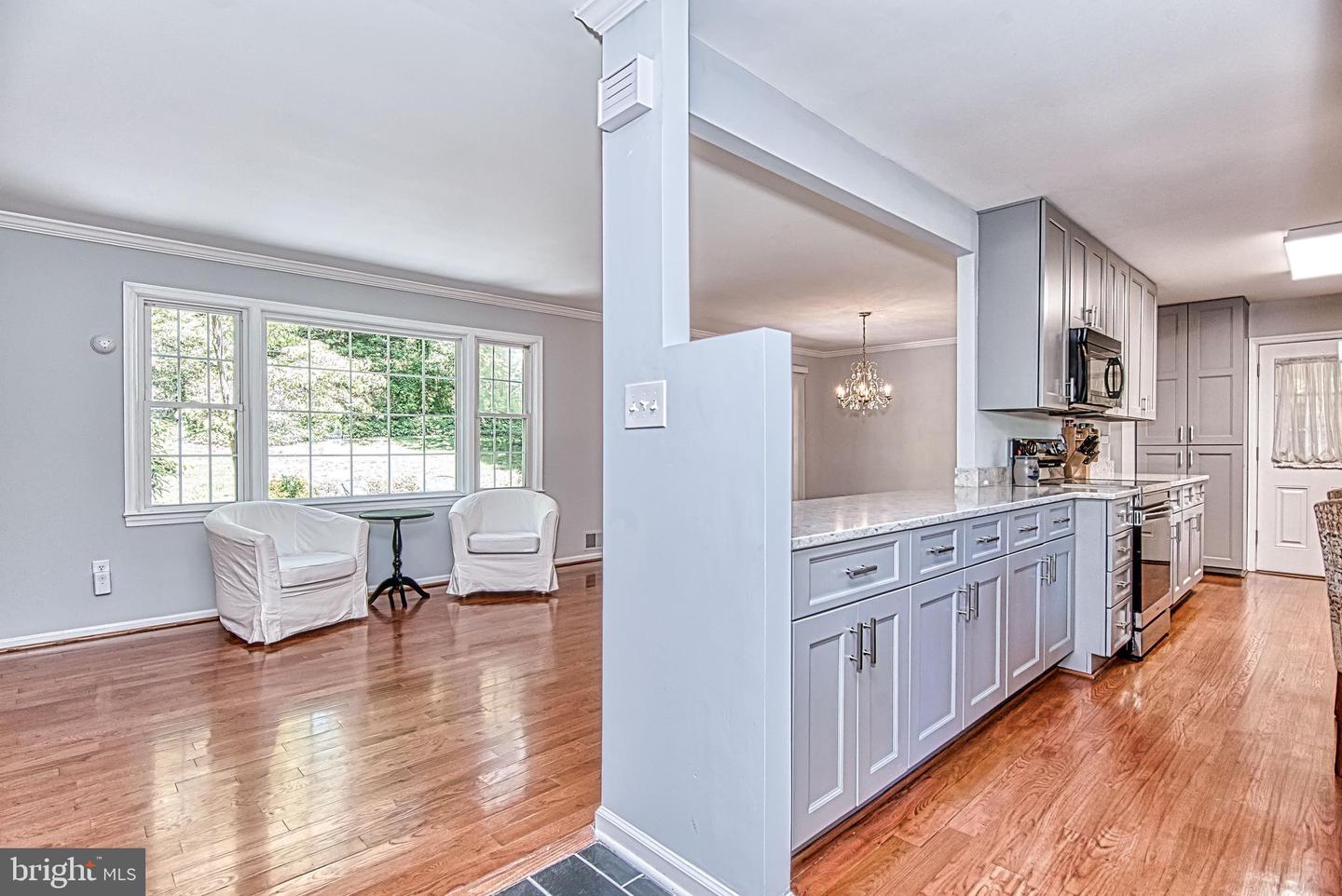7128 DEVONSHIRE RD, ALEXANDRIA, Virginia 22307, 5 Bedrooms Bedrooms, ,3 BathroomsBathrooms,Residential,For sale,7128 DEVONSHIRE RD,VAFX2240726 MLS # VAFX2240726