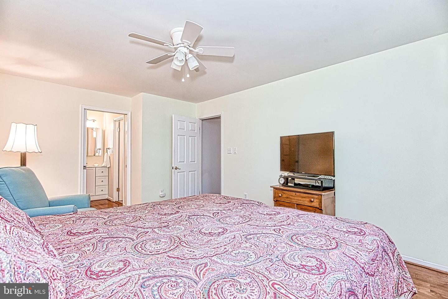 7128 DEVONSHIRE RD, ALEXANDRIA, Virginia 22307, 5 Bedrooms Bedrooms, ,3 BathroomsBathrooms,Residential,For sale,7128 DEVONSHIRE RD,VAFX2240726 MLS # VAFX2240726