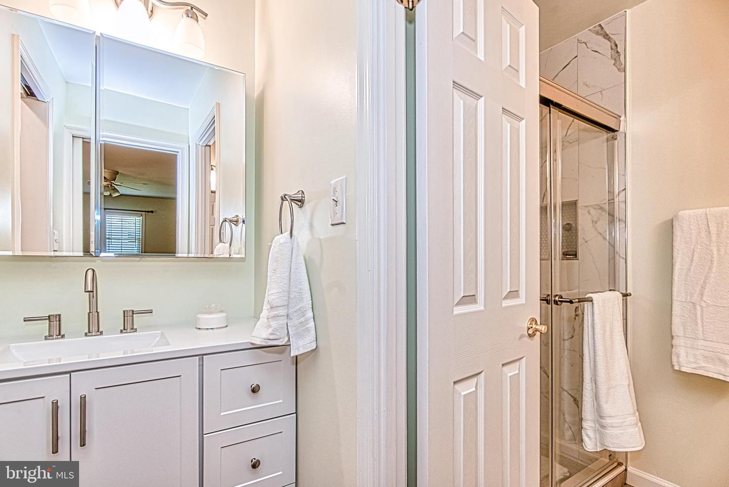 7128 DEVONSHIRE RD, ALEXANDRIA, Virginia 22307, 5 Bedrooms Bedrooms, ,3 BathroomsBathrooms,Residential,For sale,7128 DEVONSHIRE RD,VAFX2240726 MLS # VAFX2240726