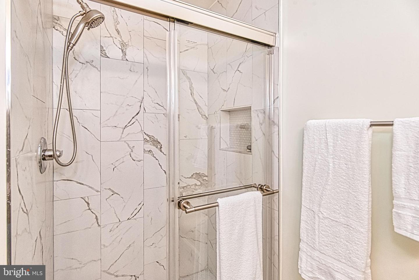 7128 DEVONSHIRE RD, ALEXANDRIA, Virginia 22307, 5 Bedrooms Bedrooms, ,3 BathroomsBathrooms,Residential,For sale,7128 DEVONSHIRE RD,VAFX2240726 MLS # VAFX2240726