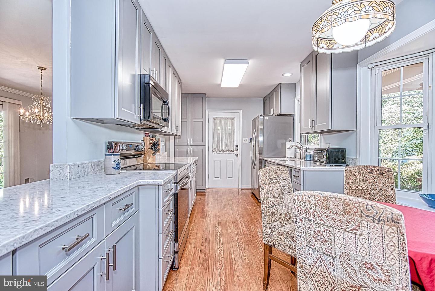 7128 DEVONSHIRE RD, ALEXANDRIA, Virginia 22307, 5 Bedrooms Bedrooms, ,3 BathroomsBathrooms,Residential,For sale,7128 DEVONSHIRE RD,VAFX2240726 MLS # VAFX2240726