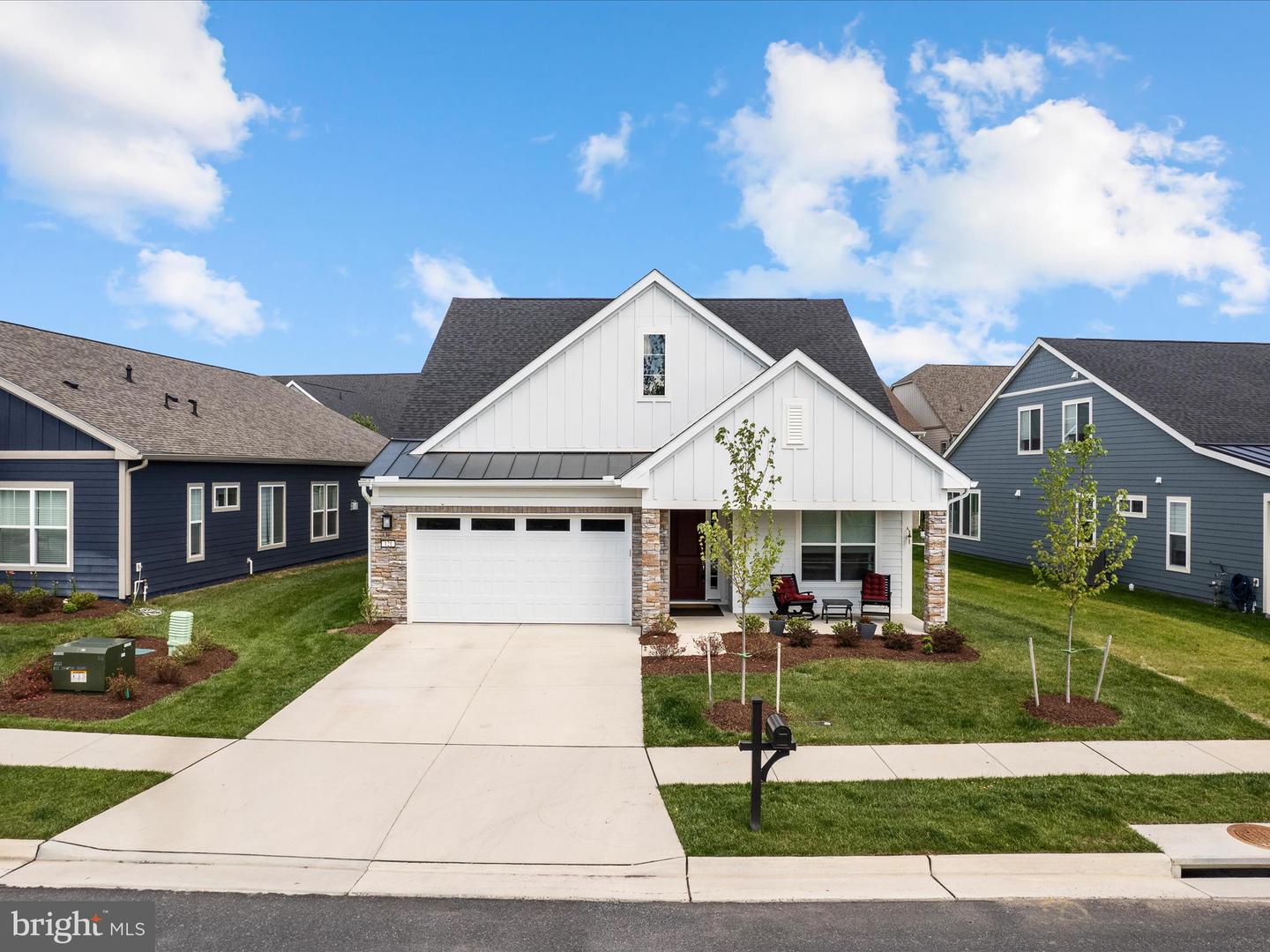 121 COWBIRD ST, LAKE FREDERICK, Virginia 22630, 3 Bedrooms Bedrooms, ,3 BathroomsBathrooms,Residential,For sale,121 COWBIRD ST,VAFV2034142 MLS # VAFV2034142