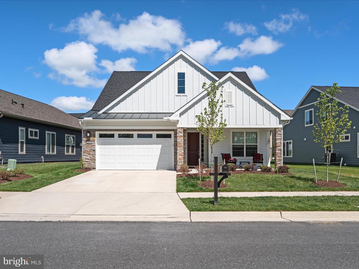 121 COWBIRD ST, LAKE FREDERICK, Virginia 22630, 3 Bedrooms Bedrooms, ,3 BathroomsBathrooms,Residential,For sale,121 COWBIRD ST,VAFV2034142 MLS # VAFV2034142