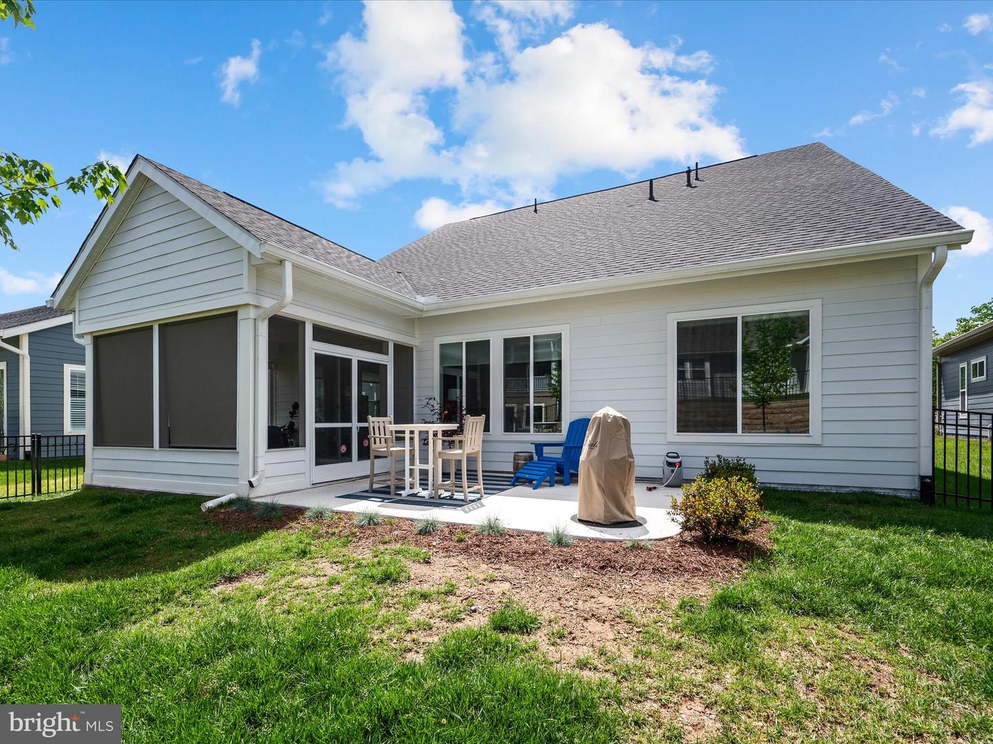 121 COWBIRD ST, LAKE FREDERICK, Virginia 22630, 3 Bedrooms Bedrooms, ,3 BathroomsBathrooms,Residential,For sale,121 COWBIRD ST,VAFV2034142 MLS # VAFV2034142