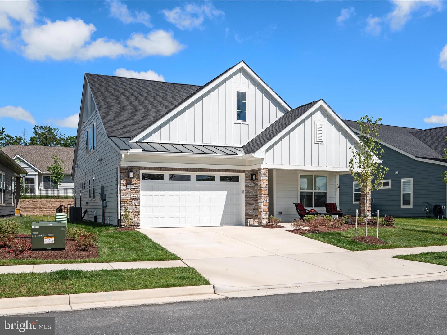 121 COWBIRD ST, LAKE FREDERICK, Virginia 22630, 3 Bedrooms Bedrooms, ,3 BathroomsBathrooms,Residential,For sale,121 COWBIRD ST,VAFV2034142 MLS # VAFV2034142