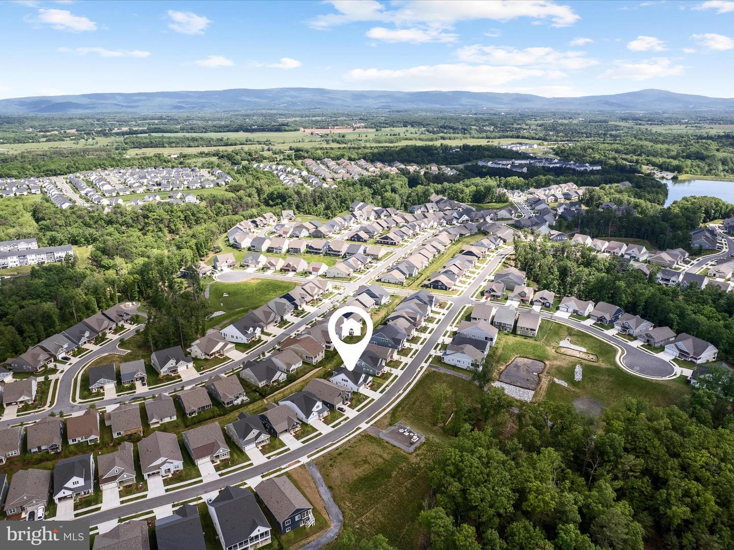 121 COWBIRD ST, LAKE FREDERICK, Virginia 22630, 3 Bedrooms Bedrooms, ,3 BathroomsBathrooms,Residential,For sale,121 COWBIRD ST,VAFV2034142 MLS # VAFV2034142