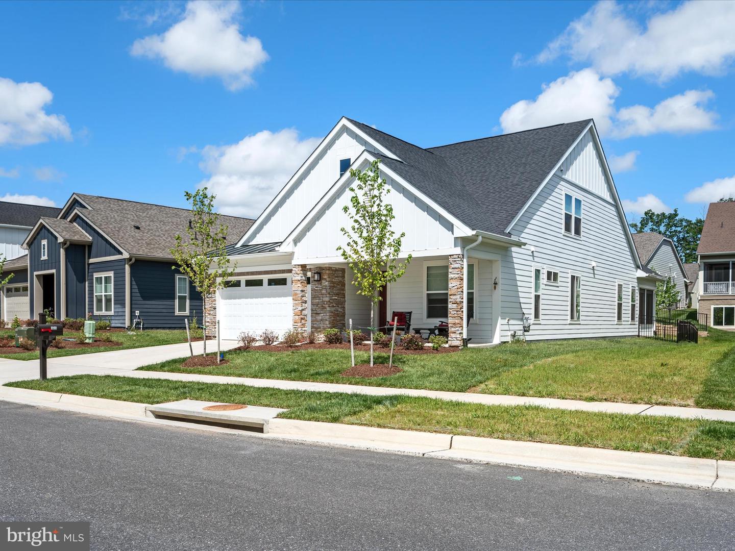 121 COWBIRD ST, LAKE FREDERICK, Virginia 22630, 3 Bedrooms Bedrooms, ,3 BathroomsBathrooms,Residential,For sale,121 COWBIRD ST,VAFV2034142 MLS # VAFV2034142