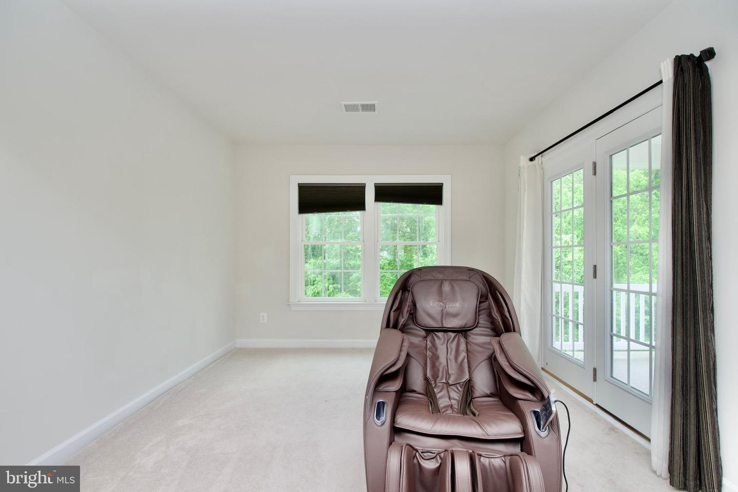 25995 LILAC OAKS PL, ALDIE, Virginia 20105, 6 Bedrooms Bedrooms, ,5 BathroomsBathrooms,Residential,For sale,25995 LILAC OAKS PL,VALO2096420 MLS # VALO2096420