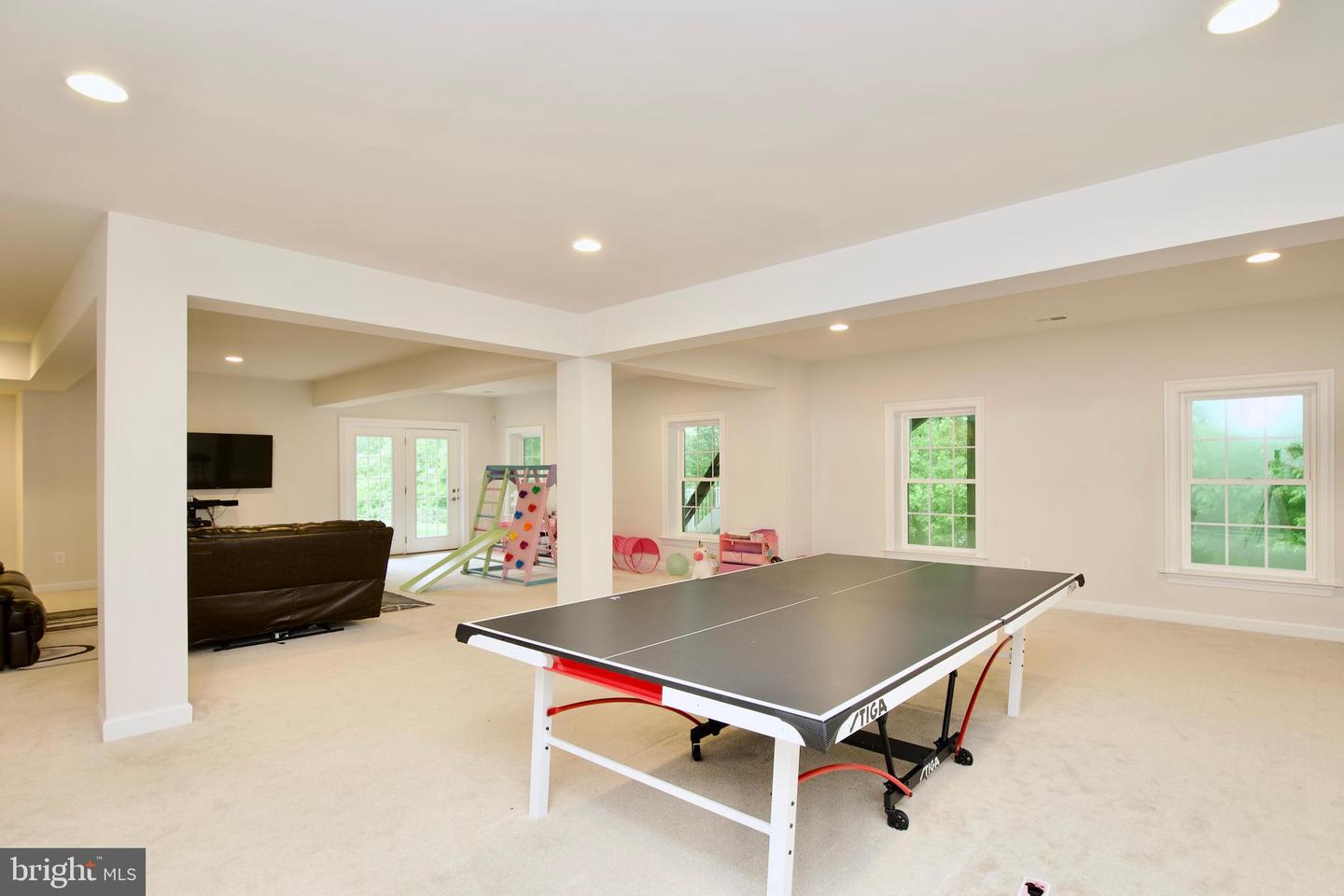 25995 LILAC OAKS PL, ALDIE, Virginia 20105, 6 Bedrooms Bedrooms, ,5 BathroomsBathrooms,Residential,For sale,25995 LILAC OAKS PL,VALO2096420 MLS # VALO2096420
