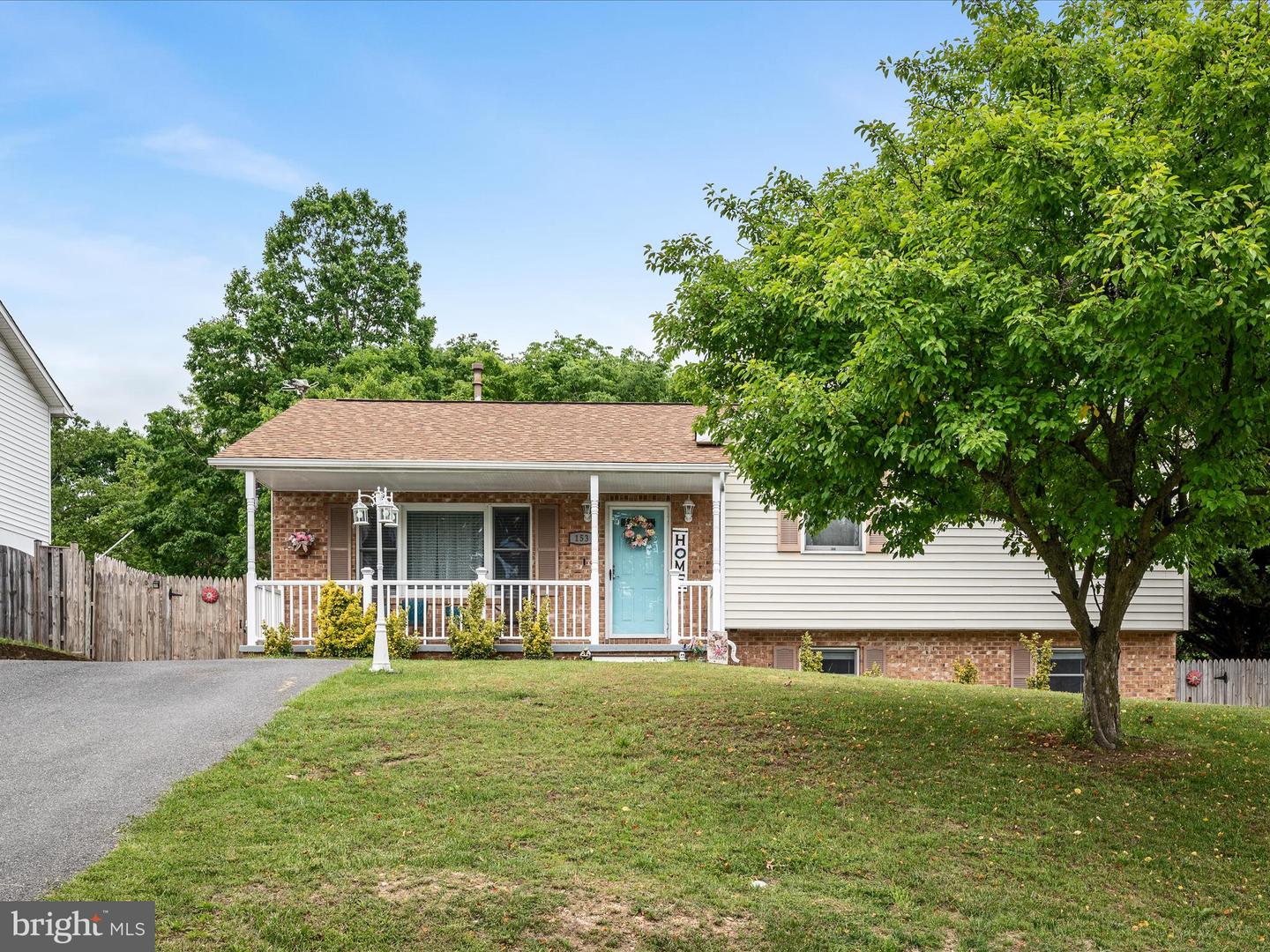 153 PEMBRIDGE DR, WINCHESTER, Virginia 22602, 3 Bedrooms Bedrooms, ,2 BathroomsBathrooms,Residential,For sale,153 PEMBRIDGE DR,VAFV2034166 MLS # VAFV2034166