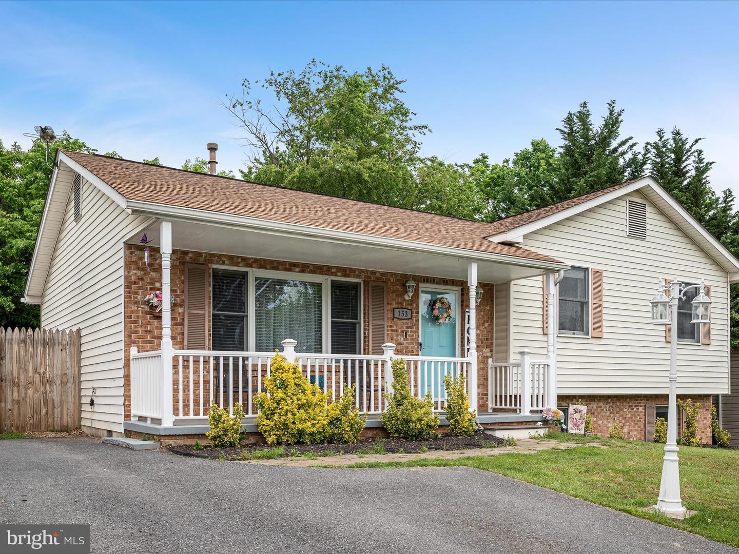 153 PEMBRIDGE DR, WINCHESTER, Virginia 22602, 3 Bedrooms Bedrooms, ,2 BathroomsBathrooms,Residential,For sale,153 PEMBRIDGE DR,VAFV2034166 MLS # VAFV2034166