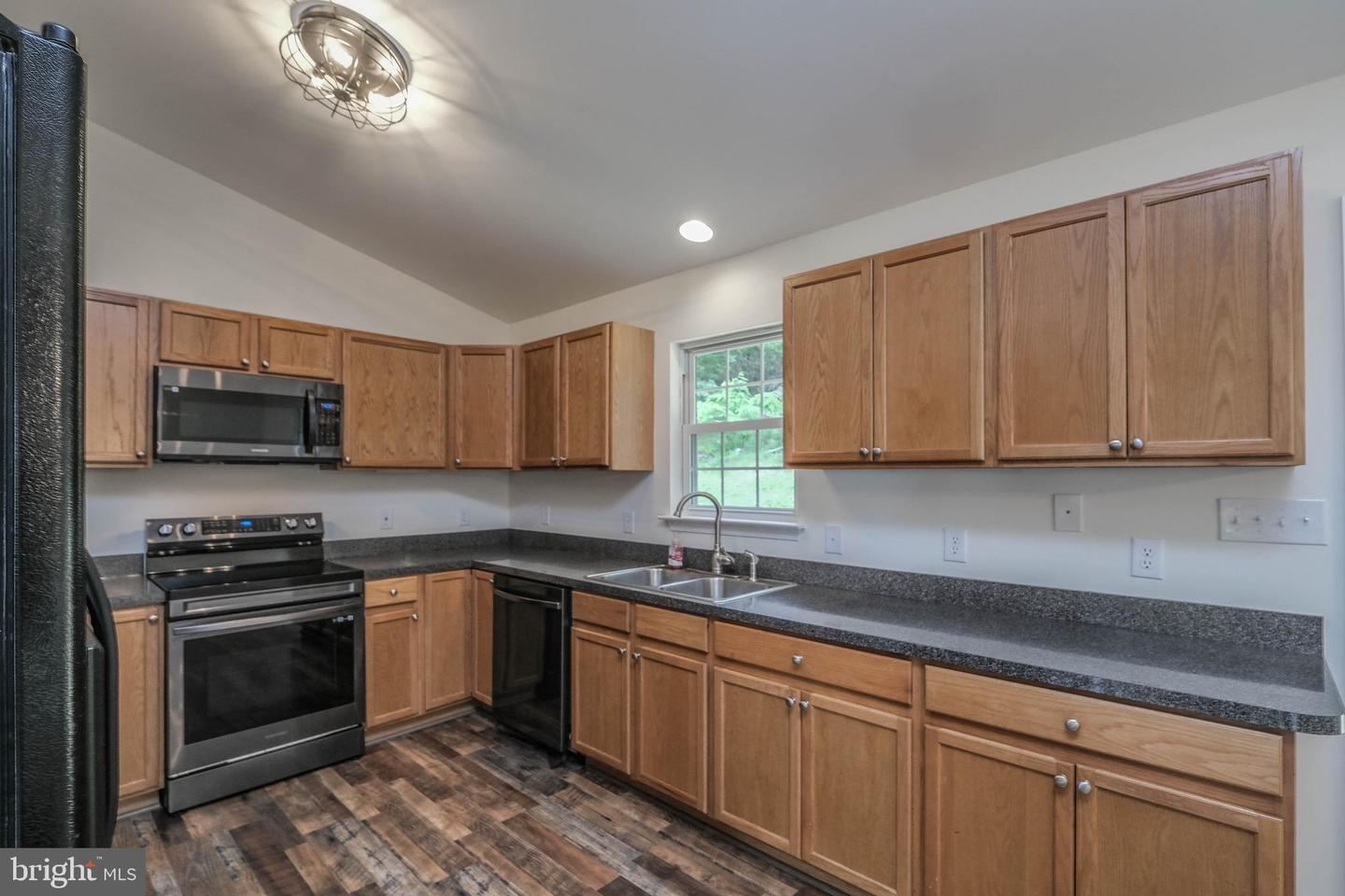 433 VESEY DR, FRONT ROYAL, Virginia 22630, 4 Bedrooms Bedrooms, ,3 BathroomsBathrooms,Residential,For sale,433 VESEY DR,VAWR2011168 MLS # VAWR2011168