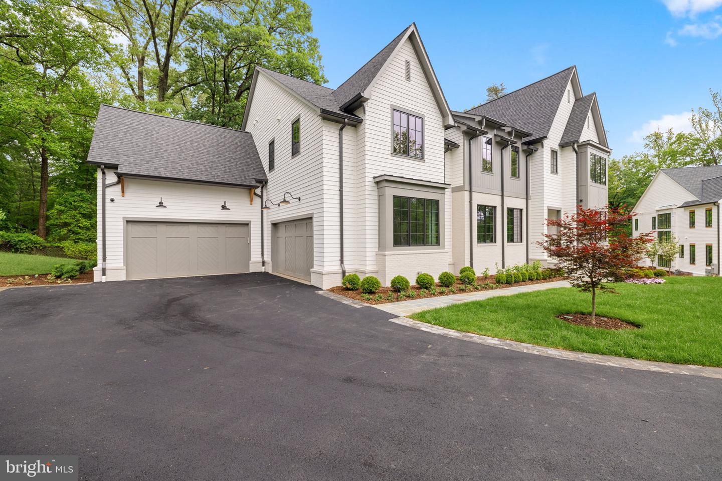 2107 ELLIOTT AVE, MCLEAN, Virginia 22101, 5 Bedrooms Bedrooms, ,5 BathroomsBathrooms,Residential,For sale,2107 ELLIOTT AVE,VAFX2240682 MLS # VAFX2240682